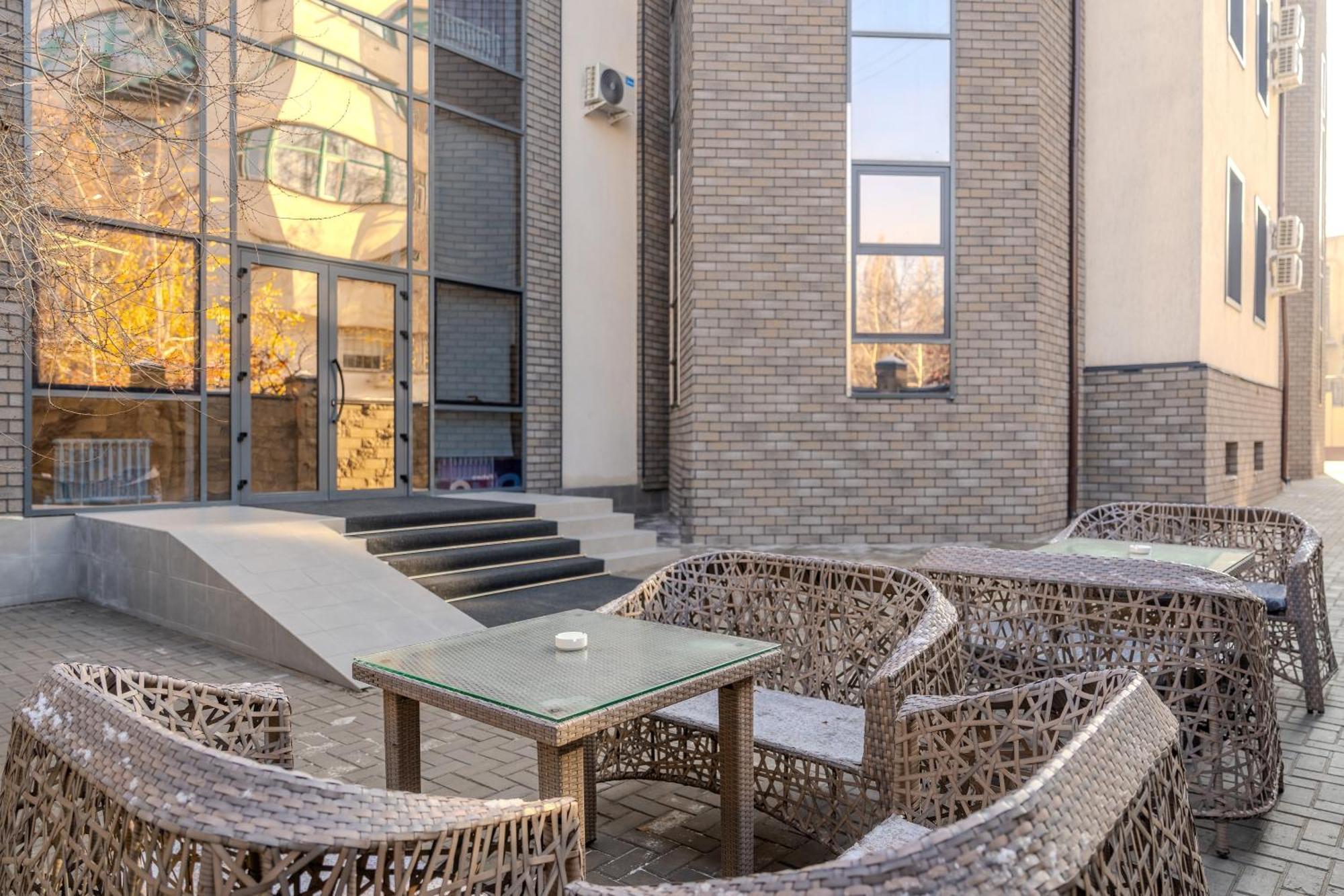 Duo Hotel By Futuro Bischkek Exterior foto